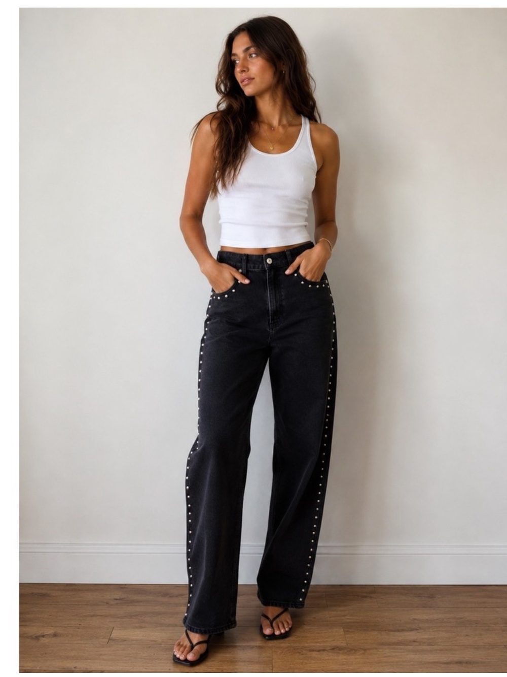 Abercrombie & Fitch 90s Relaxed High Rise Studded Jeans Black Size 27 Short